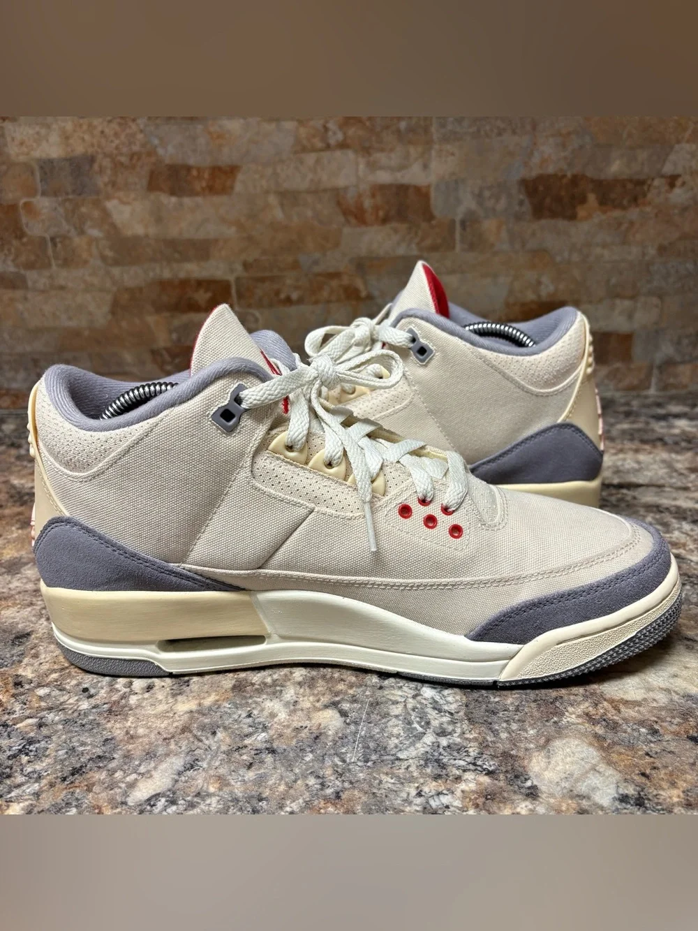 Air Jordan 3 Retro SE Muslin DH7139-100 Size 9.5